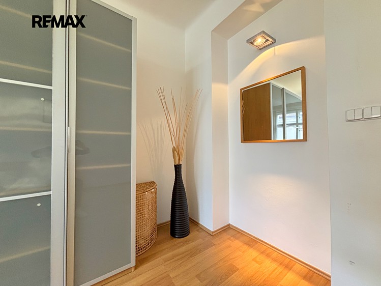 Pronájem bytu 2+kk 60 m² - foto 4