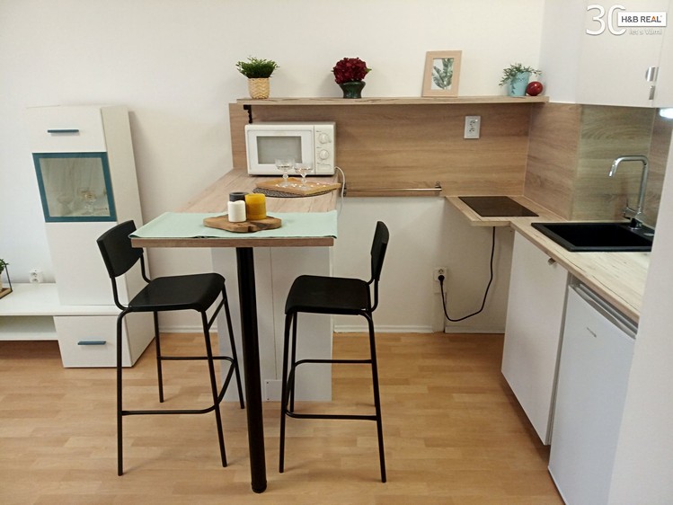 Pronájem bytu 1+kk 23 m² - foto 4