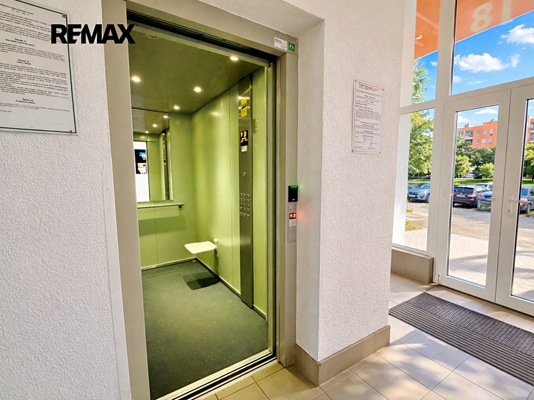 Pronájem bytu 3+1 73 m² (Jednopodlažní) - foto 3