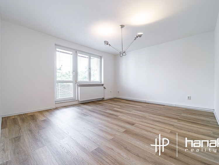 Pronájem bytu 2+1 62 m² - foto 5