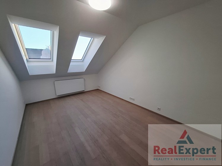 Pronájem bytu 2+kk 52 m² - foto 6