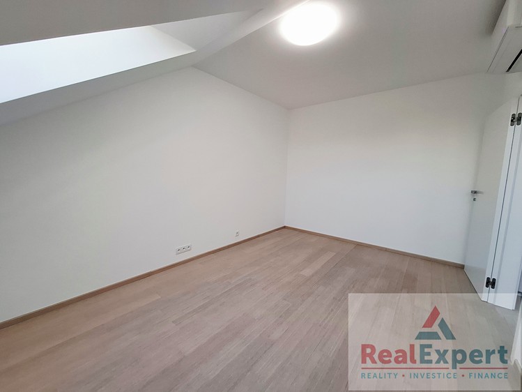 Pronájem bytu 2+kk 52 m² - foto 7
