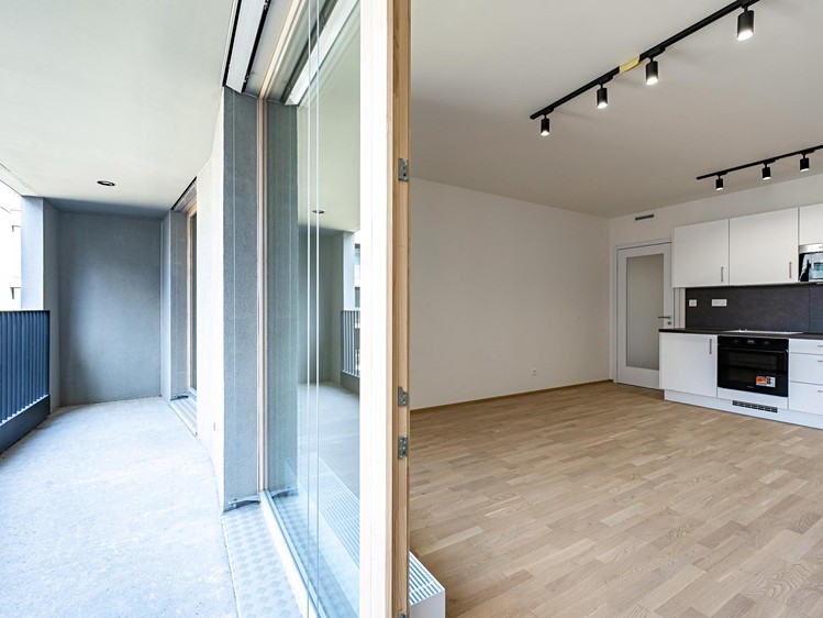 Pronájem bytu 3+kk 93 m² (Jednopodlažní) - foto 1