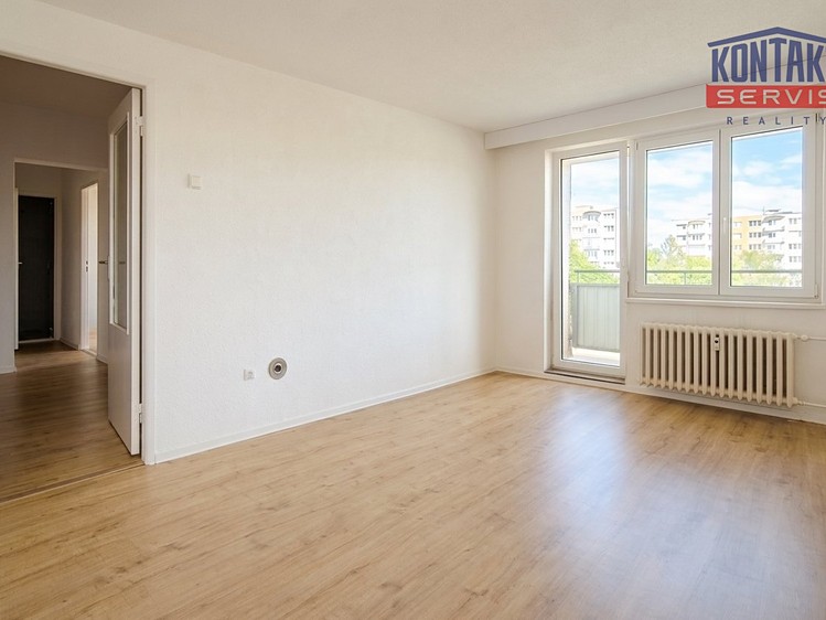 Pronájem bytu 3+1 78 m² - foto 2