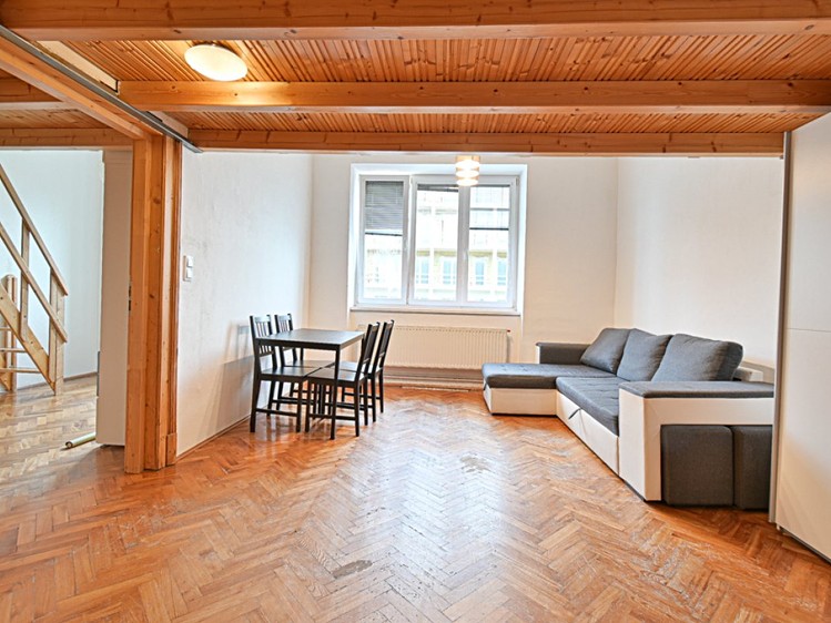 Pronájem bytu 2+kk 45 m² - foto 1