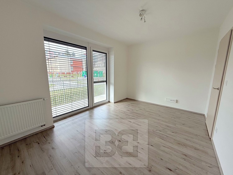 Pronájem bytu 2+kk 56 m² - foto 8