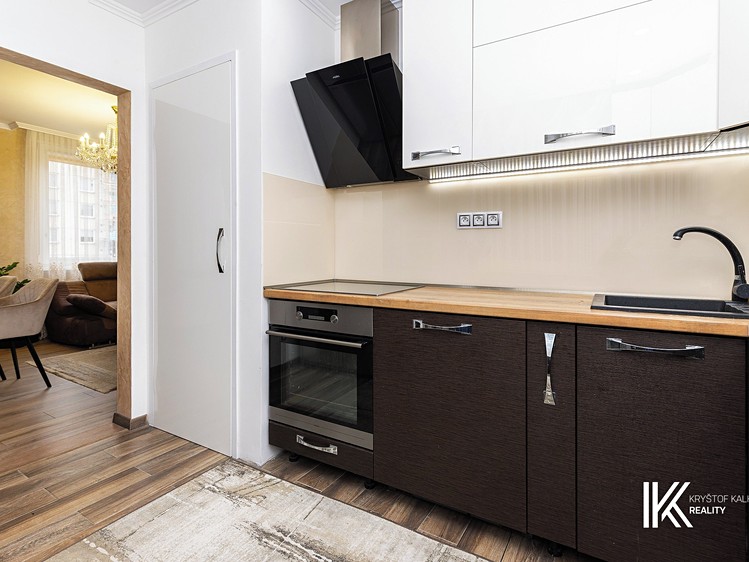 Pronájem bytu 4+1 87 m² (Jednopodlažní) - foto 7