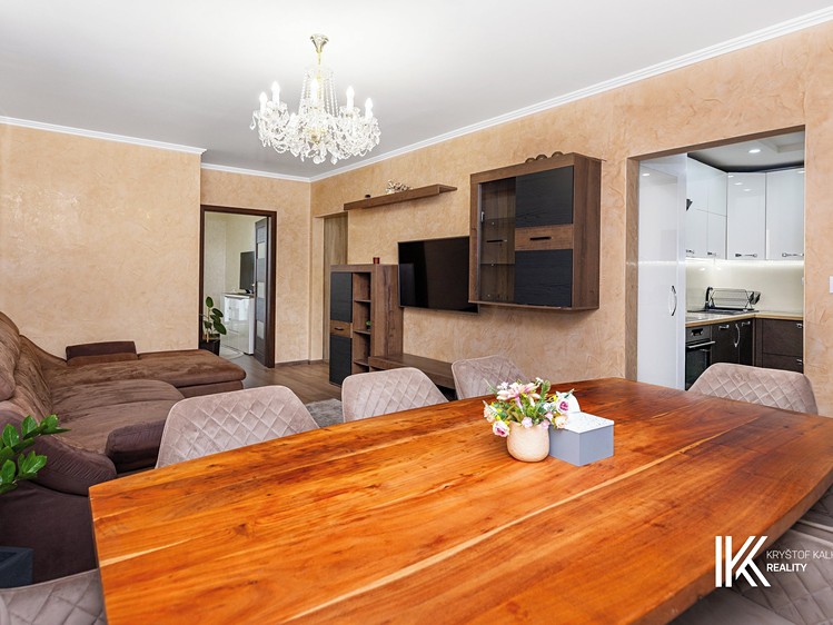 Pronájem bytu 4+1 87 m² (Jednopodlažní) - foto 4
