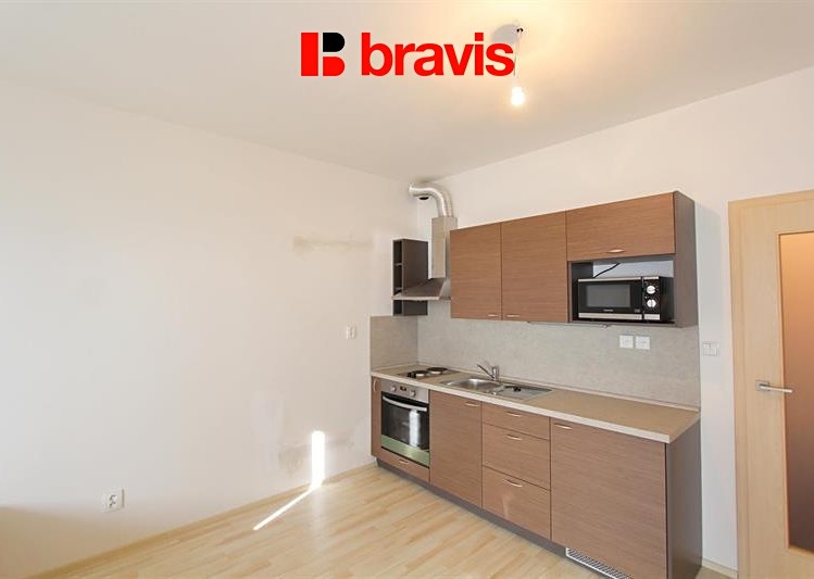 Pronájem bytu 1+kk 28 m² - foto 3