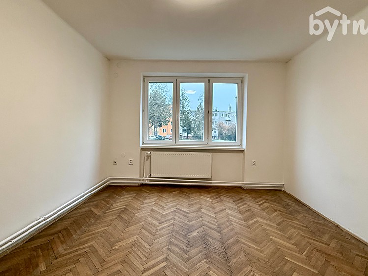 Pronájem bytu 2+1 51 m² - foto 2