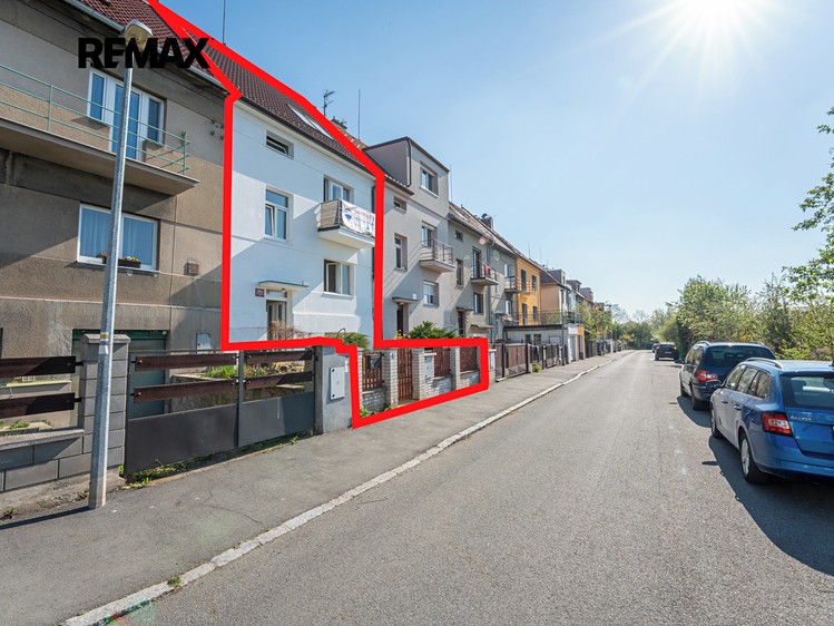 Prodej vícegeneračního domu 240 m², pozemek 197 m² - foto 5