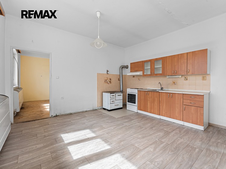 Prodej rodinného domu 153 m², pozemek 1 406 m² - foto 6