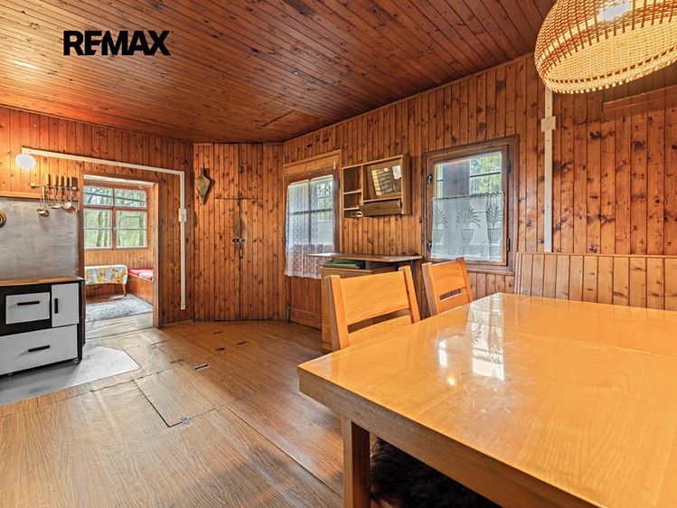 Prodej podílu 3/4 chaty 43 m², pozemek 550 m² - foto 4