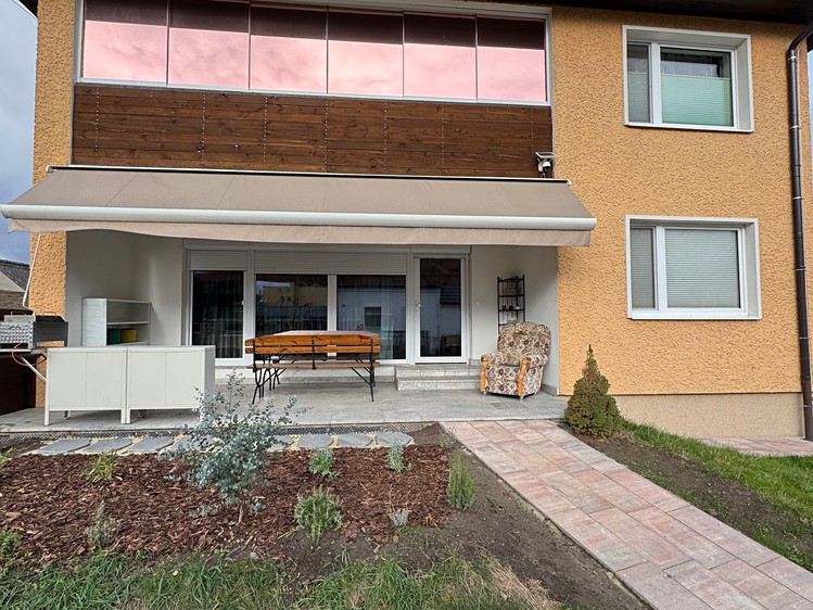 Prodej vícegeneračního domu 140 m², pozemek 600 m² - foto 1