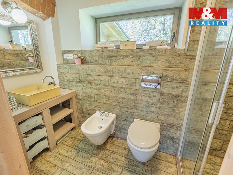 Prodej  rodinného domu 140 m², pozemek 1 638 m² - foto 6