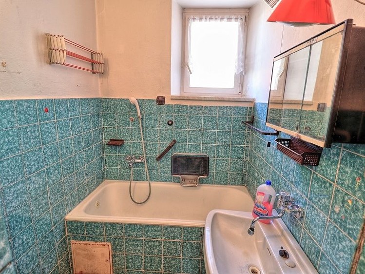 Prodej  rodinného domu 220 m², pozemek 239 m² - foto 8