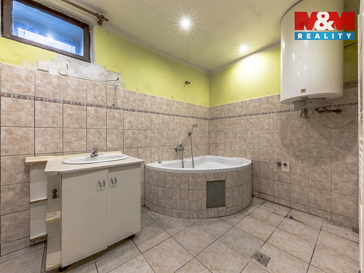 Prodej rodinného domu 95 m², pozemek 5 642 m² - foto 5