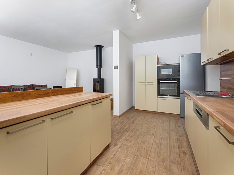 Prodej rodinného domu 108 m², pozemek 1 079 m² - foto 6