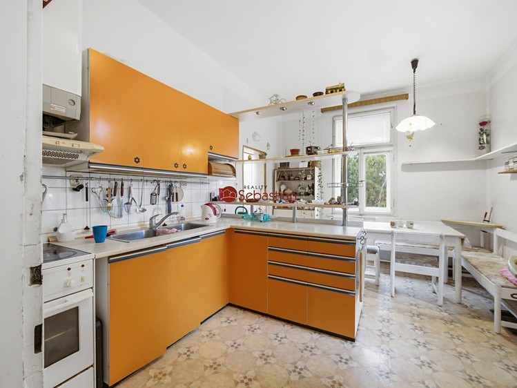 Prodej rodinného domu 177 m², pozemek 787 m² - foto 4
