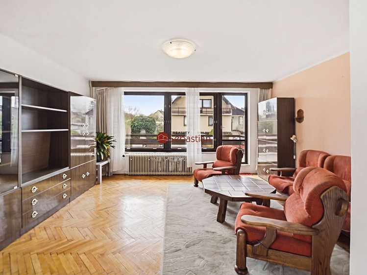Prodej rodinného domu 300 m², pozemek 739 m² - foto 8