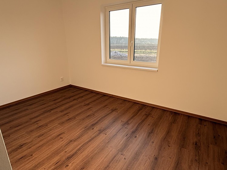 Prodej rodinného domu 140 m², pozemek 712 m² - foto 6