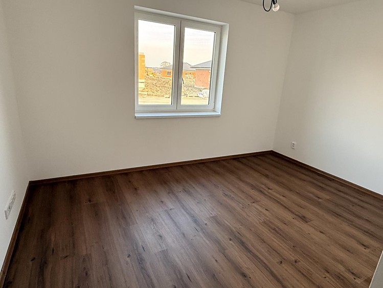 Prodej rodinného domu 140 m², pozemek 712 m² - foto 7