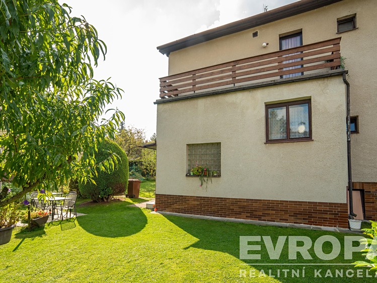 Prodej rodinného domu 156 m², pozemek 551 m² - foto 2