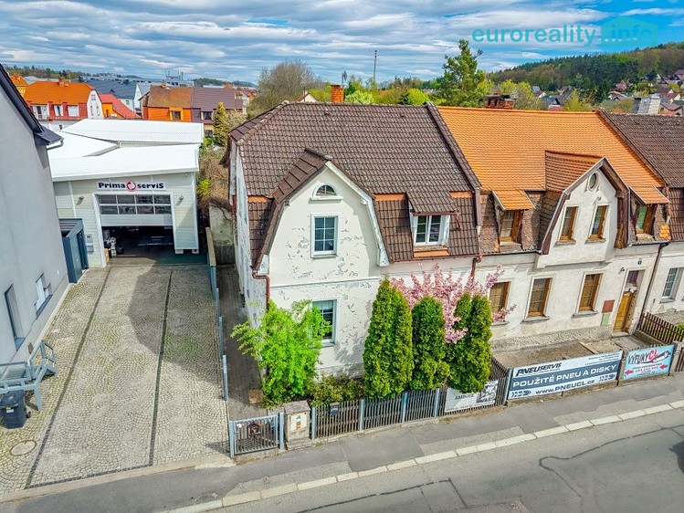 Prodej rodinného domu 160 m², pozemek 493 m² - foto 1