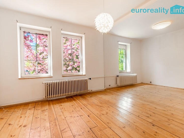 Prodej rodinného domu 160 m², pozemek 493 m² - foto 3