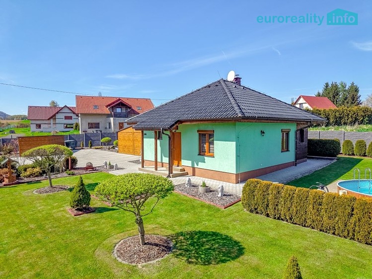 Prodej rodinného domu 60 m², pozemek 1 497 m² - foto 2