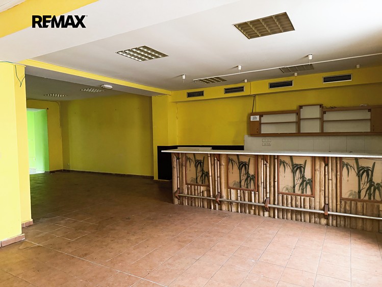 Prodej rodinného domu 368 m², pozemek 291 m² - foto 6