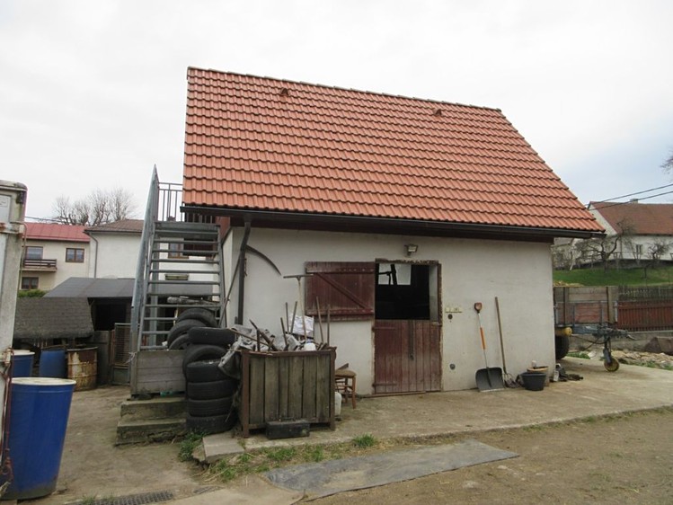 Dražba rodinného domu 225 m², pozemek 1 674 m² - foto 7