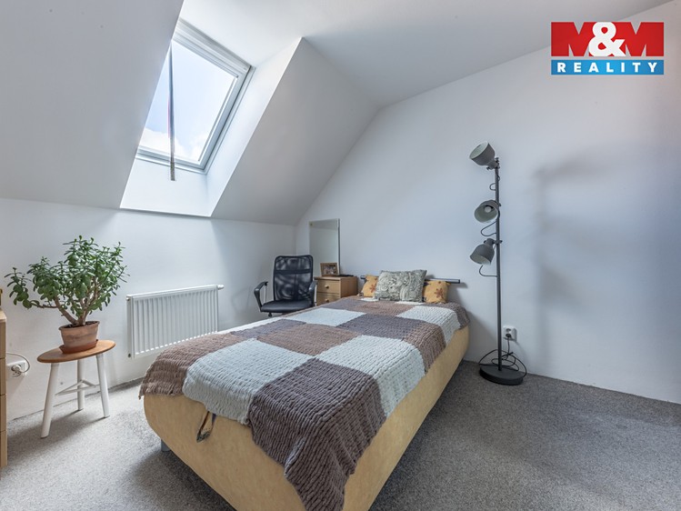 Prodej rodinného domu 124 m², pozemek 452 m² - foto 7