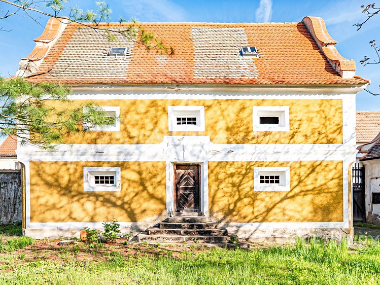 Prodej zemědělské usedlosti 260 m², pozemek 4 336 m² - foto 3
