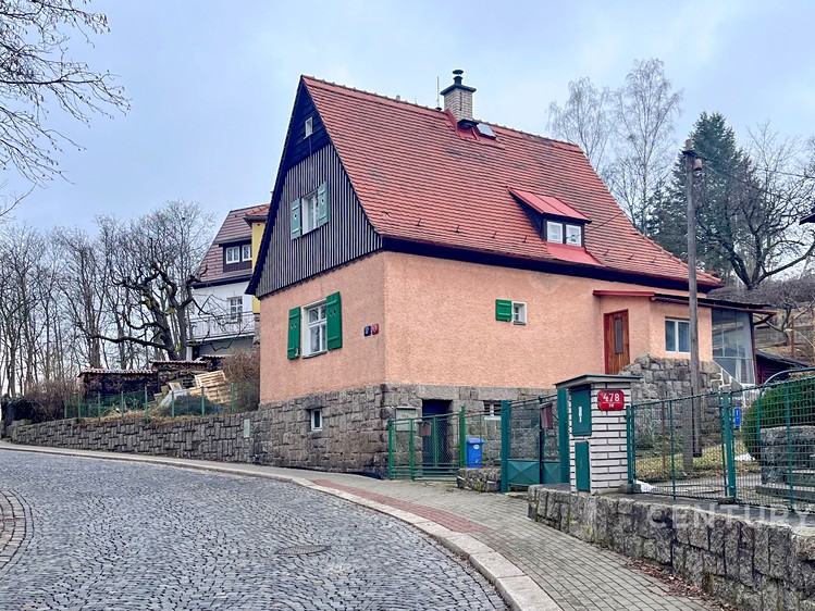 Prodej rodinného domu 119 m², pozemek 626 m² - foto 1