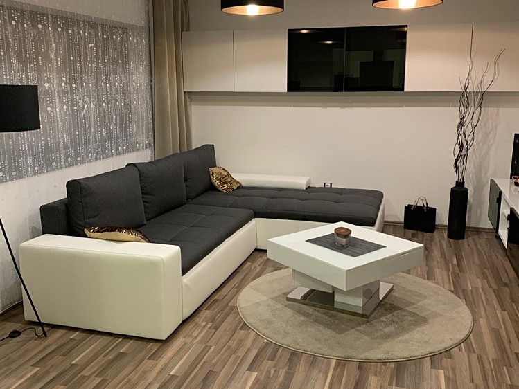 Prodej  vícegeneračního domu 327 m², pozemek 924 m² - foto 3