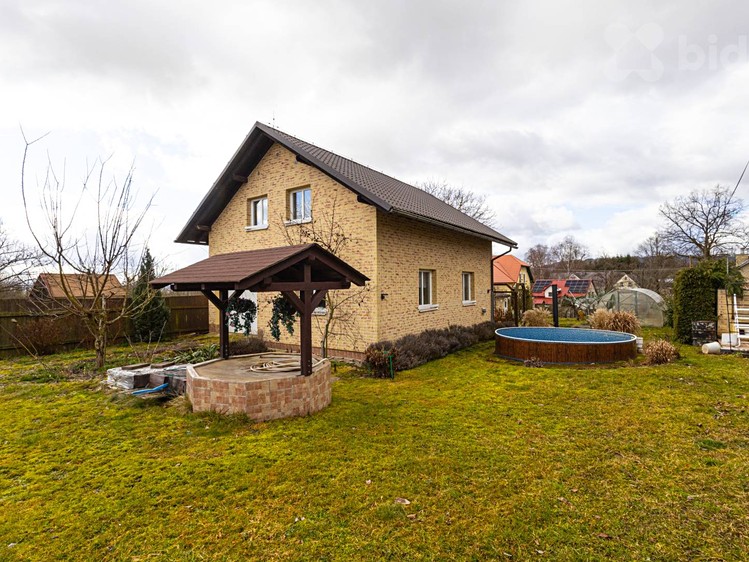 Prodej rodinného domu 146 m², pozemek 1 161 m² - foto 1
