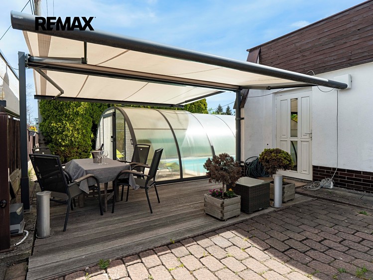 Prodej rodinného domu 235 m², pozemek 248 m² - foto 5