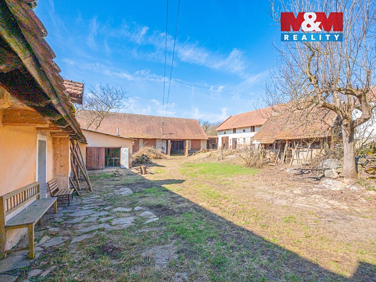 Prodej zemědělské usedlosti 164 m², pozemek 6 155 m² - foto 6