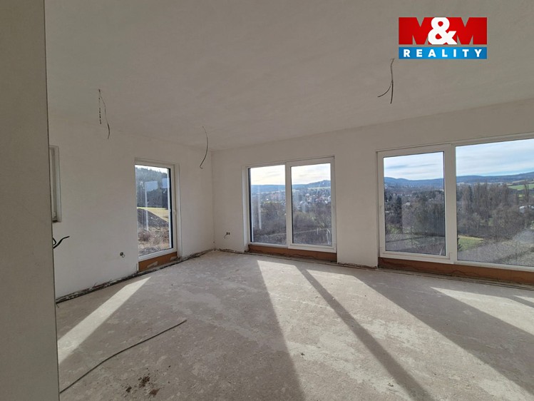 Prodej  rodinného domu 176 m², pozemek 1 452 m² - foto 8