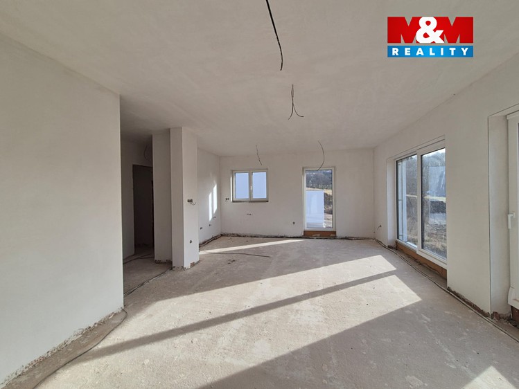 Prodej  rodinného domu 176 m², pozemek 1 452 m² - foto 4