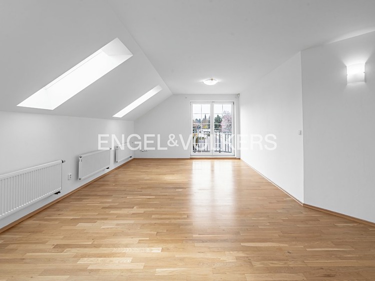 Prodej  rodinného domu 403 m², pozemek 999 m² - foto 6