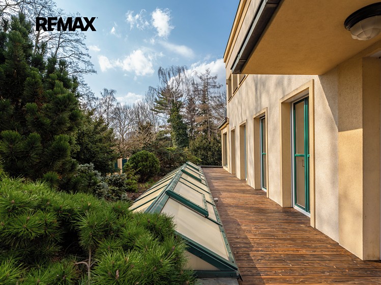 Prodej vily 675 m², pozemek 2 791 m² - foto 6