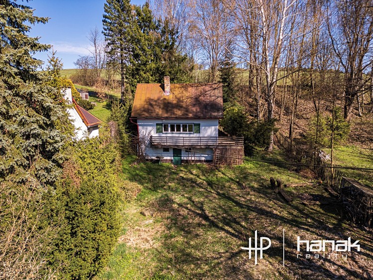 Prodej chaty 90 m², pozemek 630 m² - foto 1