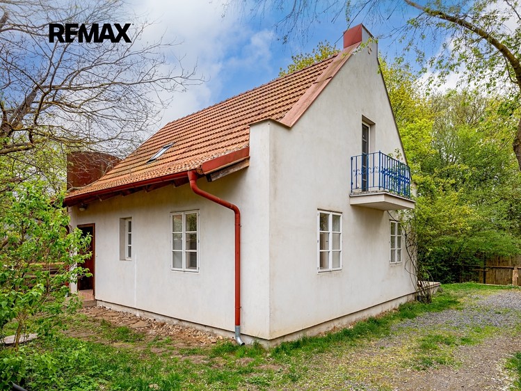 Prodej rodinného domu 103 m², pozemek 342 m² - foto 1