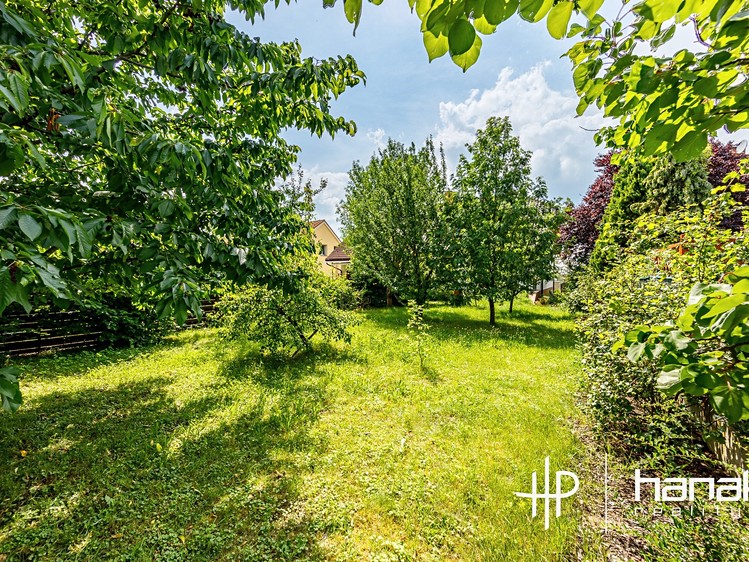 Prodej rodinného domu 240 m², pozemek 641 m² - foto 5