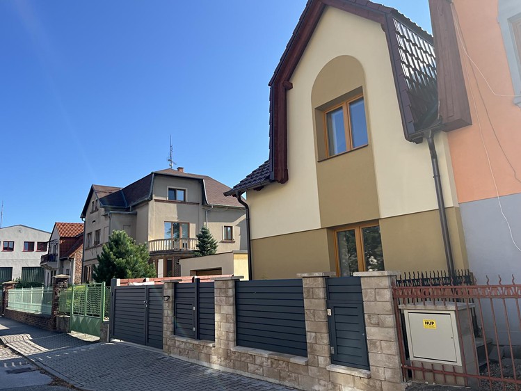 Prodej rodinného domu 152 m², pozemek 710 m² - foto 5