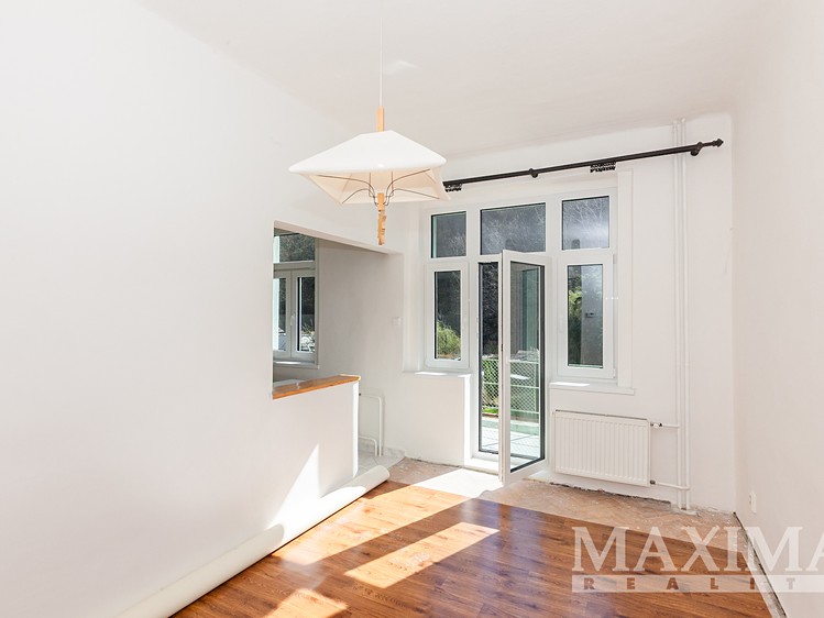 Prodej rodinného domu 200 m², pozemek 444 m² - foto 2