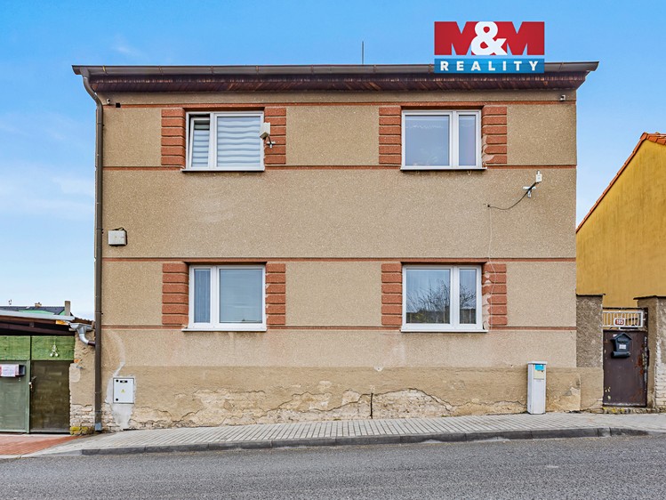 Prodej rodinného domu 98 m², pozemek 300 m² - foto 1