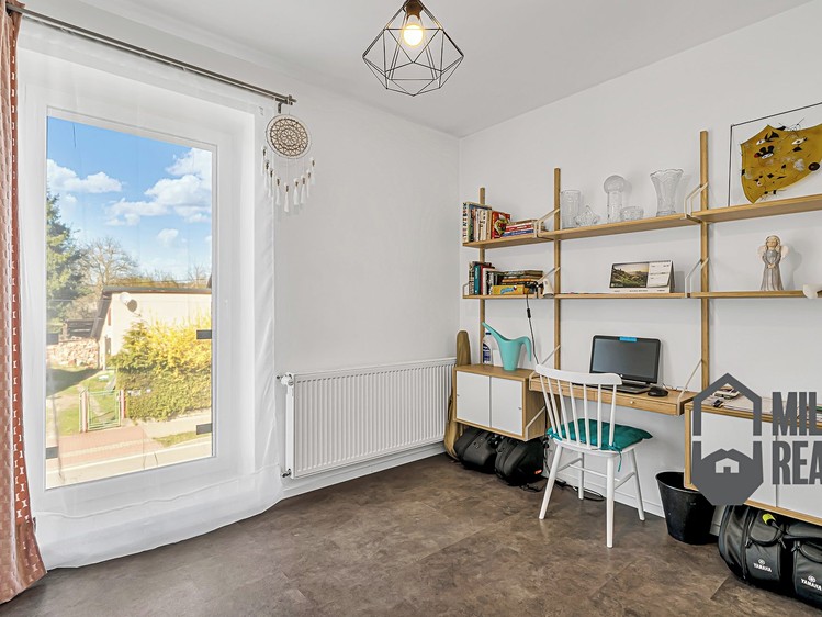 Prodej rodinného domu 401 m², pozemek 668 m² - foto 8